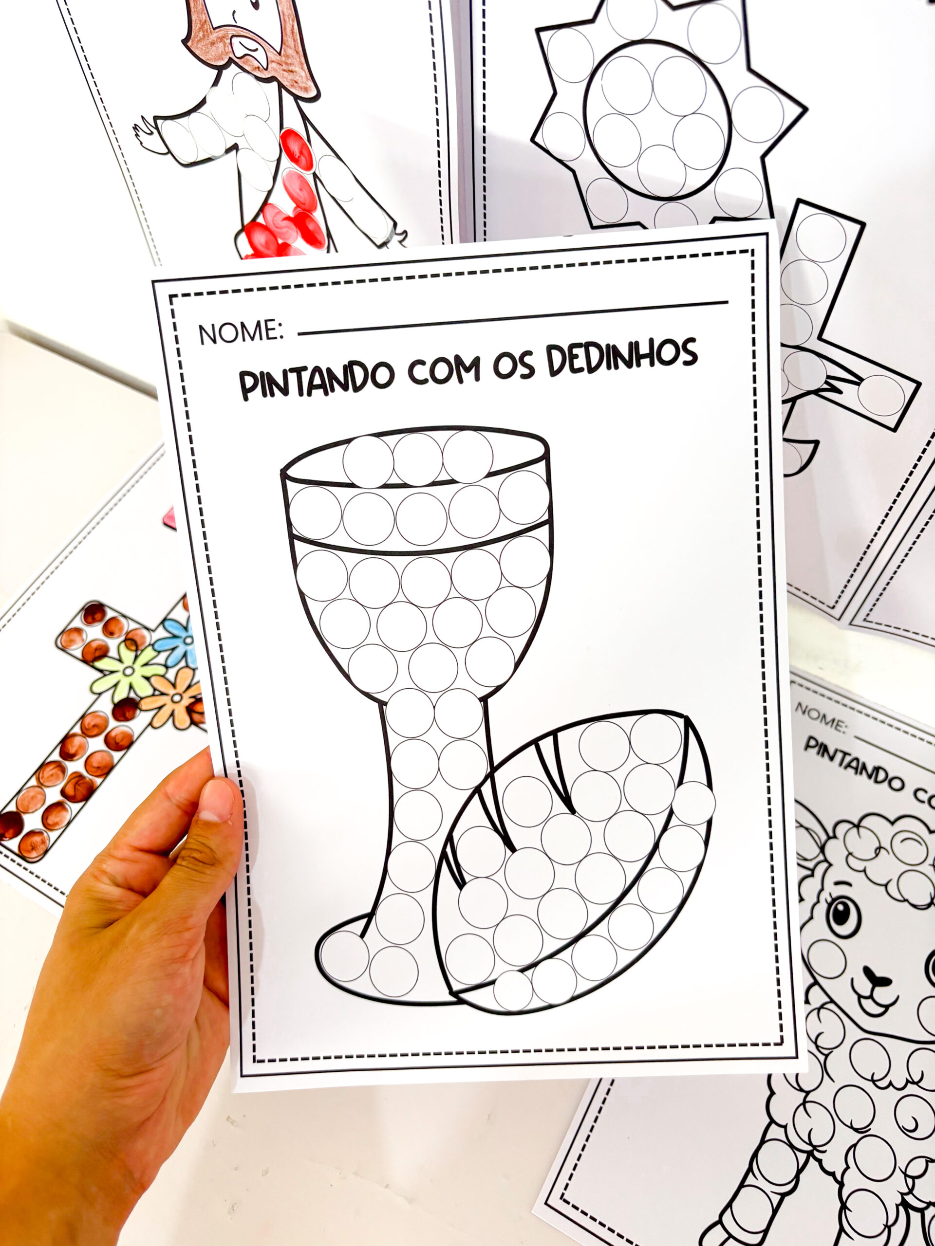 Atividade de Páscoa Cristã: Pintando com os dedinhos - Imagem 5
